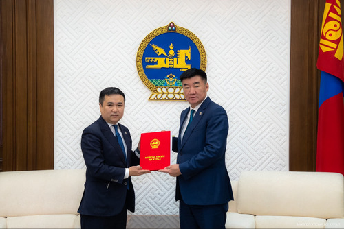 Төрийн болон орон нутгийн өмчийн тухай хуульд өөрчлөлт оруулах тухай хуулийн төслийг өргөн мэдүүлэв